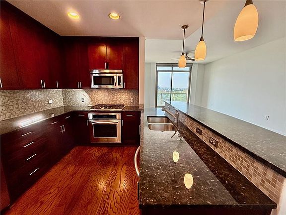 5th image of 270 17th St NW Unit 2207
