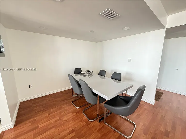 18031 Biscayne Blvd #601 — Photo 5