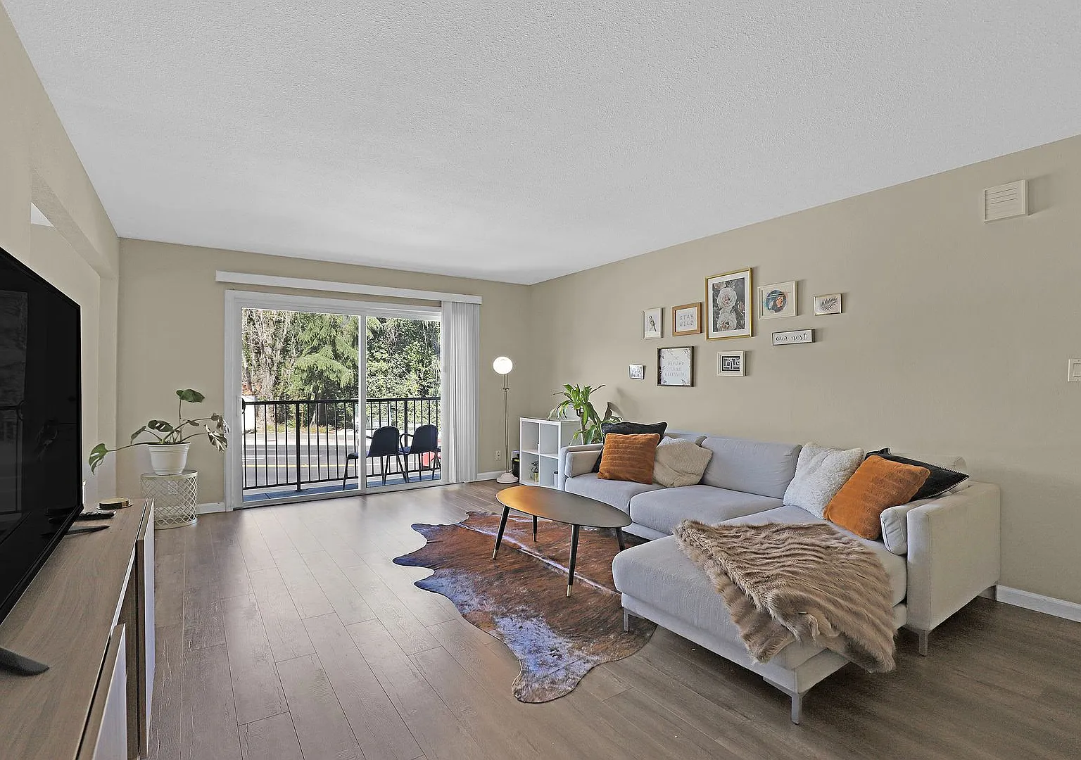 Oakland - 3554 Pierson Street — Photo 4