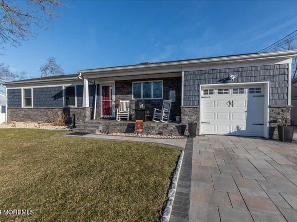 745 Neptune Avenue, Beachwood, NJ 08722