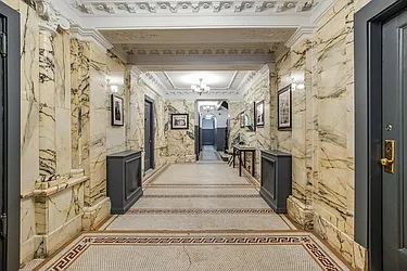 Rented by Barkoff Residential 