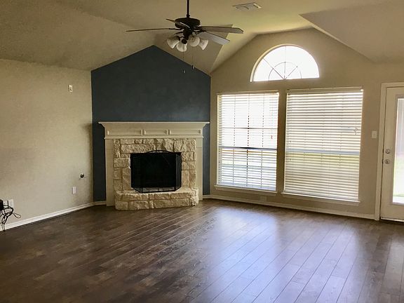 5th image of 6312 Redeagle Creek Dr