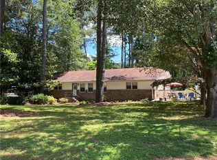 485 Horseshoe Cir, Lilburn, GA 30047