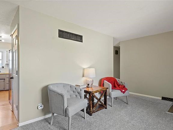 2nd image of 33262 Koala Cir