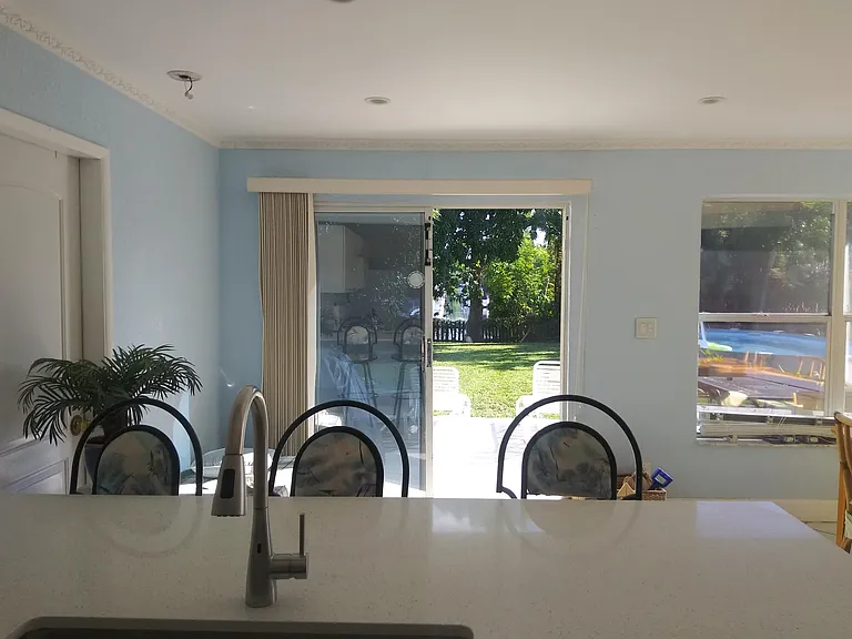 308 SW 18th Ave — Photo 13