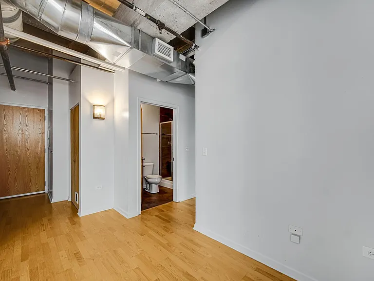 1503 S State St #508 — Photo 15