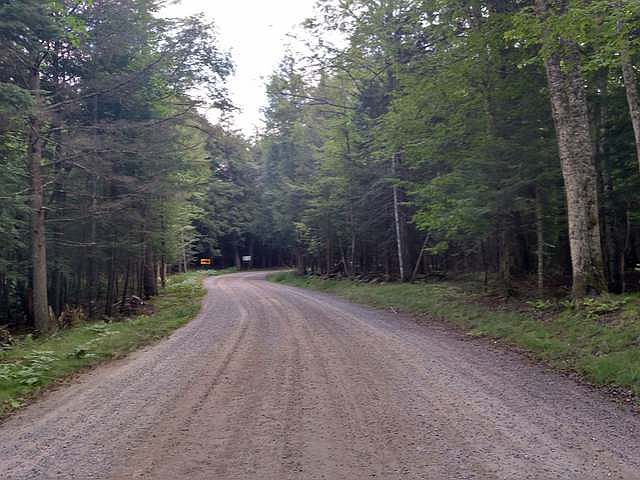 2nd image of Duck Lake Rd