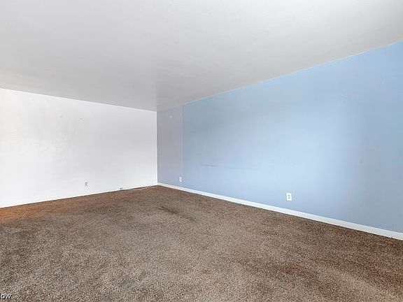 4th image of 11850 Edgewater Dr APT 122