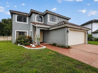 Cinnamon Place Iv, Pembroke Pines, FL 33025
