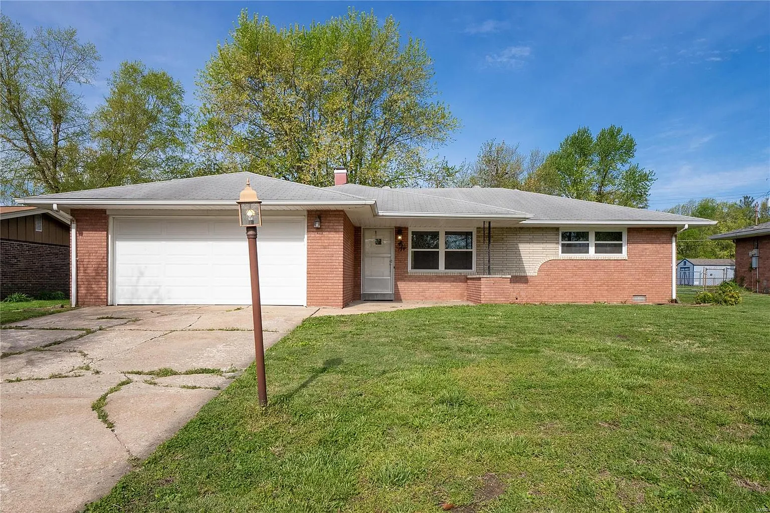 129 Joseph Dr photo 1