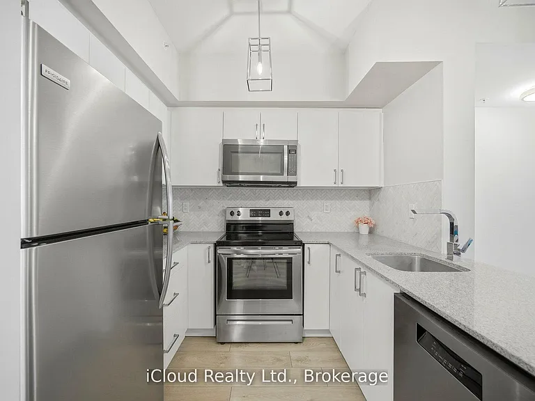 295 Cundles Rd E #208 — Photo 14