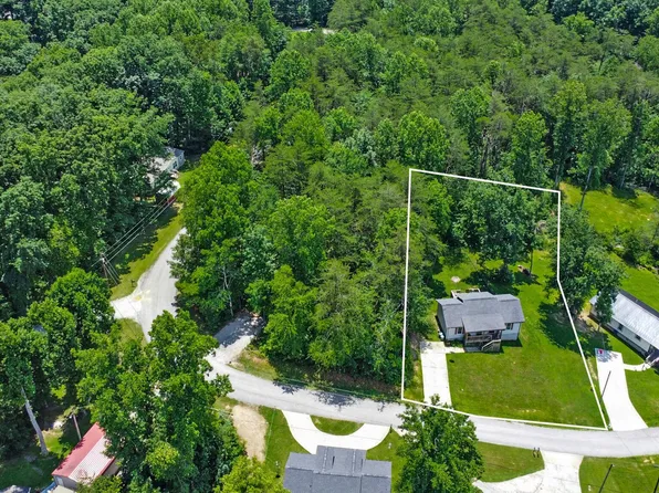 537 Siever Rd, Crossville, TN 38572