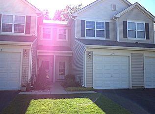 1291 Brookdale Dr, Carpentersville, IL