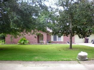 3913 River Pine Dr, Moss Point, MS 39563
