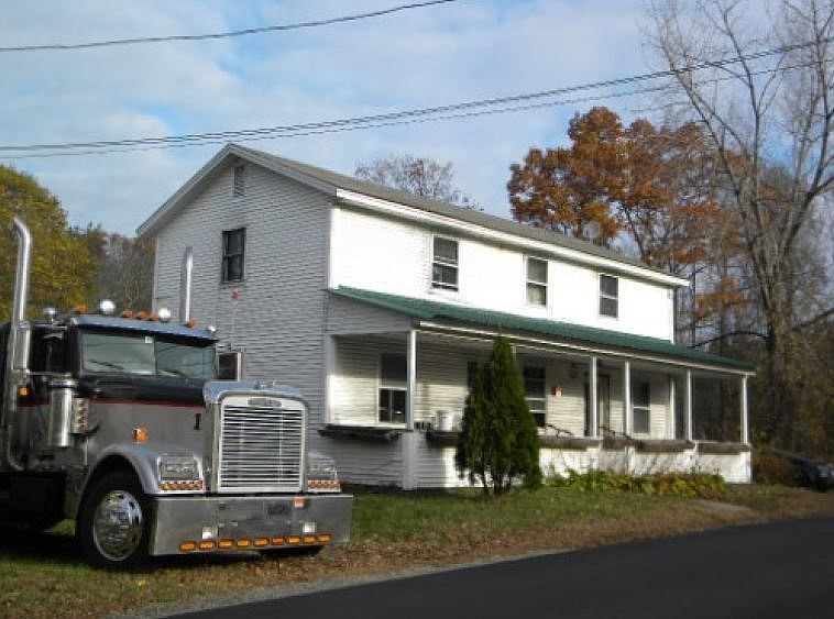 2nd image of 125 Sullivan St