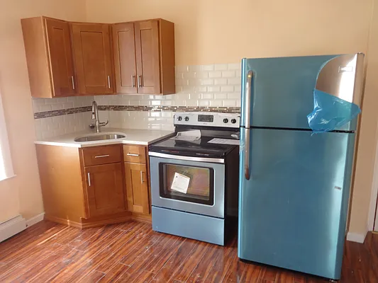 Rented by Blue Egg Realty Corp | media 7