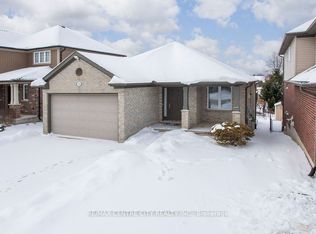 12 Peach Tree Blvd, Saint Thomas, ON N5R 0B3