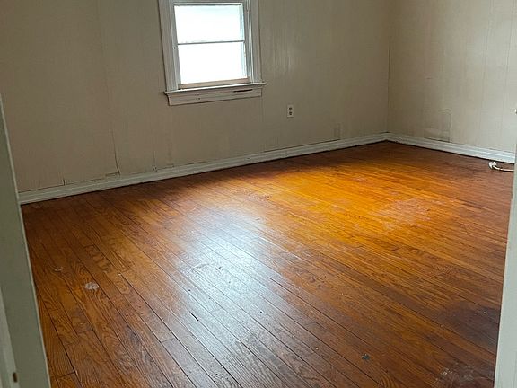 4th image of 611 Kathy Dr