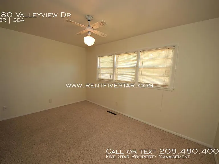 180 Valleyview Dr — Photo 8