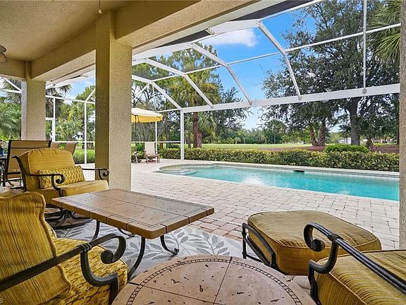 3rd image of 10523 Bellagio DR