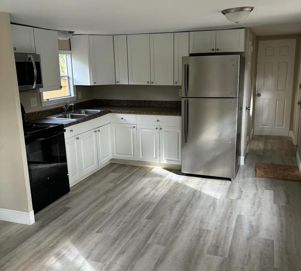 2 bed, 800 sqft, $1,050 — Photo 2