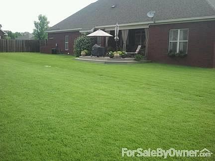 2nd image of 811 Hearthstone Dr