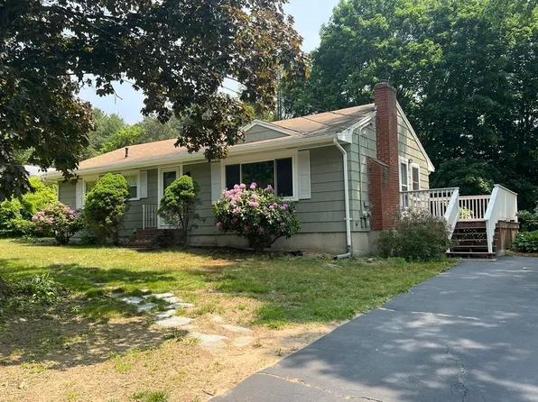 19 Woodland Rd, West Bridgewater, MA 02379