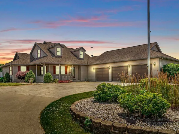 103 South Dr, Ligonier, IN 46767