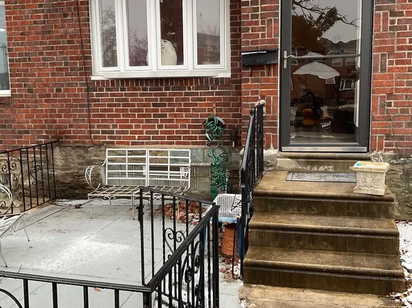 7808 Forrest Ave, Philadelphia, PA 19150