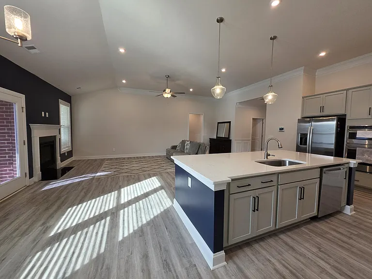 3360 Rustic Dr — Photo 13