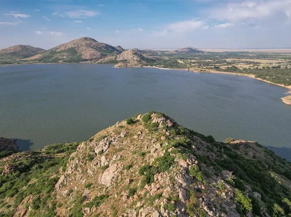 6 Hicks Mountain Rd, Lone Wolf, OK 73655