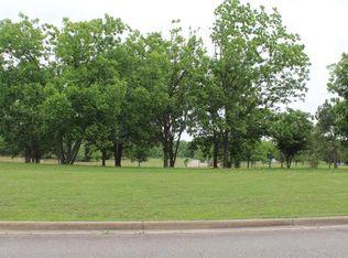 202 Stonegate Dr, Albany, GA 31721