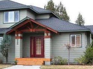 926 Golden Pheasant Dr, Redmond, OR 97756