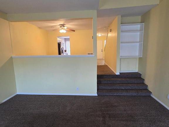4th image of 46 Sandalwood Cir
