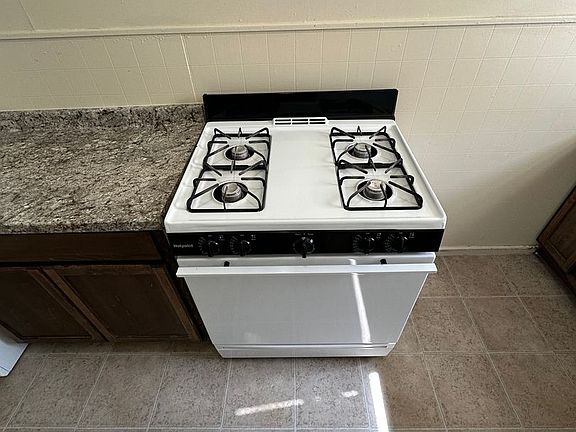 4th image of 243 W 18th St #1-12