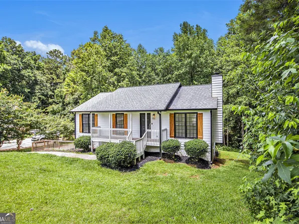 129 Fawn Trl, Hiram, GA 30141