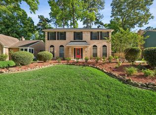 2710 Golden Leaf Dr, Humble, TX 77339