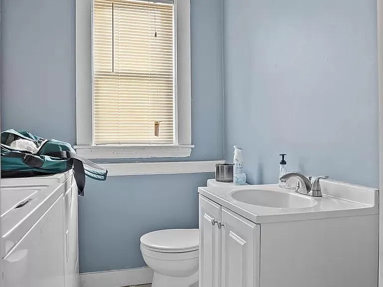 69 Pleasant St #1 — Photo 7