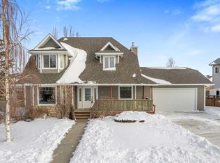 763 S Stonehaven Dr, Carstairs, AB T0M 0N0