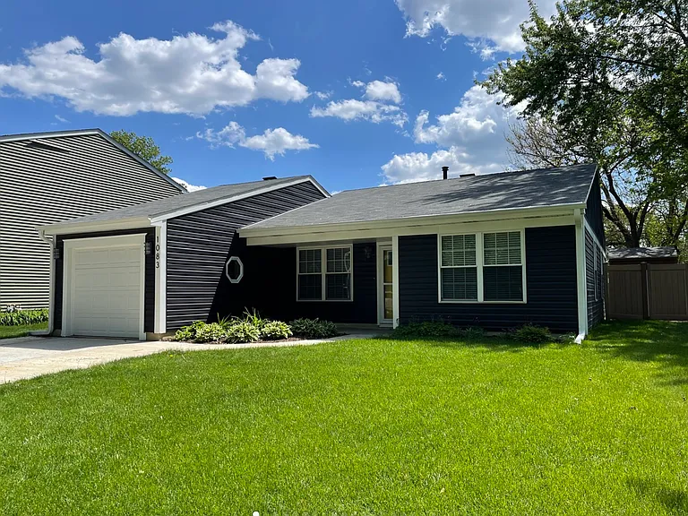 1083 Towner Dr — Photo 1