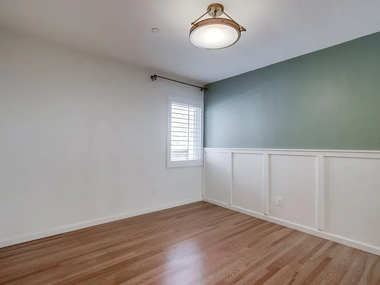 4747 Rolando Blvd — Photo 19