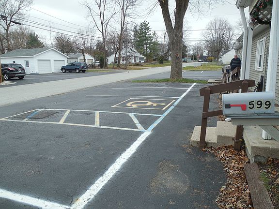 3rd image of 599 E Main St