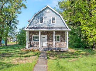 147 Center St N, Center, MN 56579