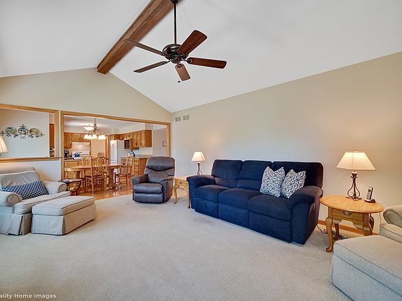 4th image of 13817 Woodridge Ln