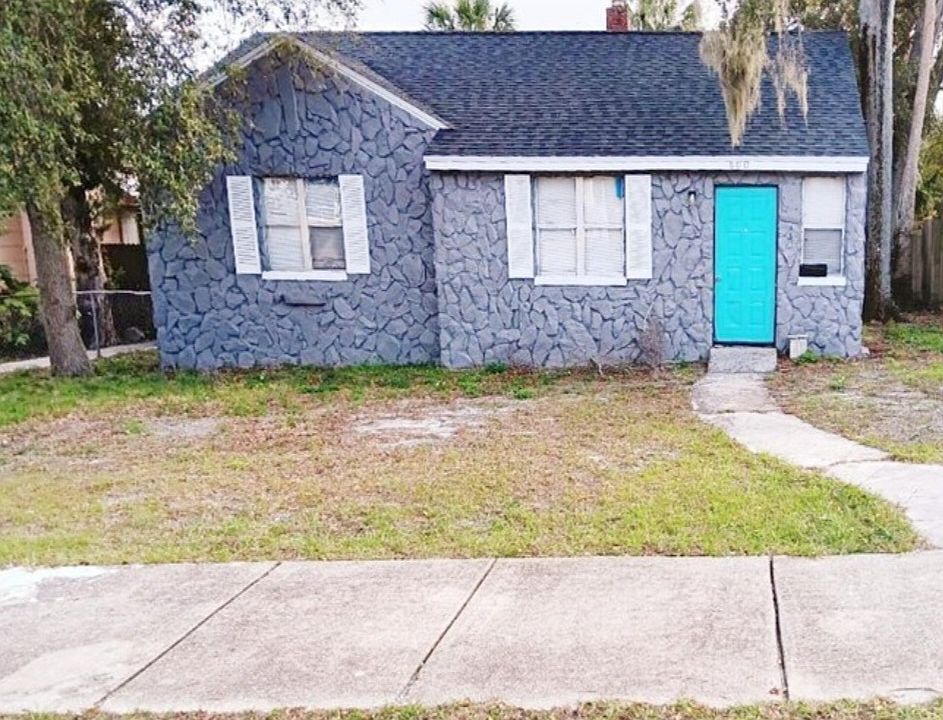 1st image of 800 16th Ave S