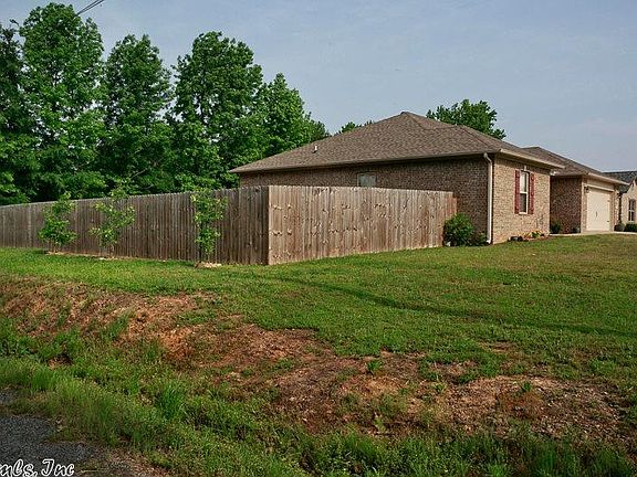 3rd image of 11 Cottonwood Ln