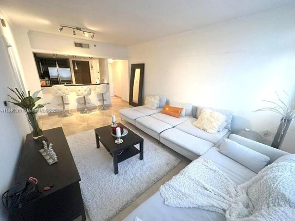 540 Brickell Key Dr APT 512