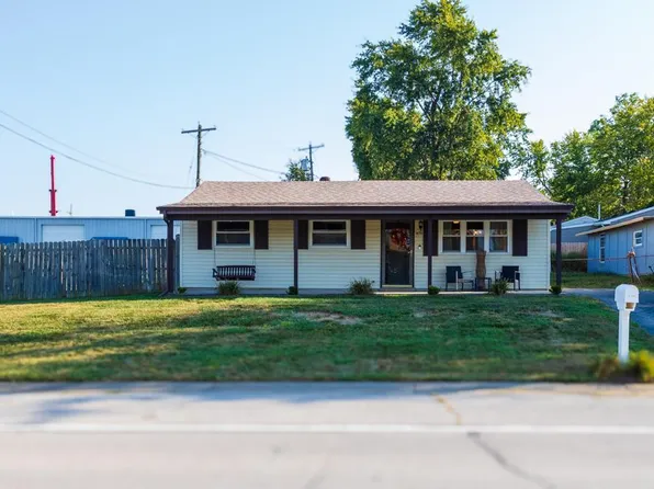 1456 E Pitman Ave, Wentzville, MO 63385