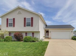 3906 Shasta Dr, Bloomington, IL 61705