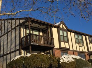 678 Sierra Vista Ln, Valley Cottage, NY 10989